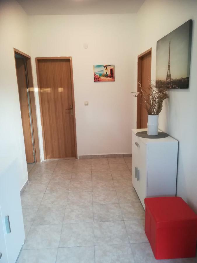 Filip 2 Hotel Биоград на Мору Екстериор снимка